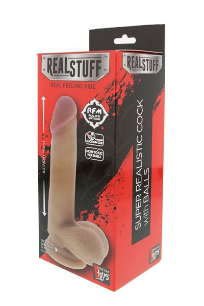 Реалистичный фаллоимитатор REALSTUFF 6.5INCH DONG W. SCROTUM - 16,5 см.